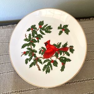 🟢 Lefton Cardinal Bird Plate